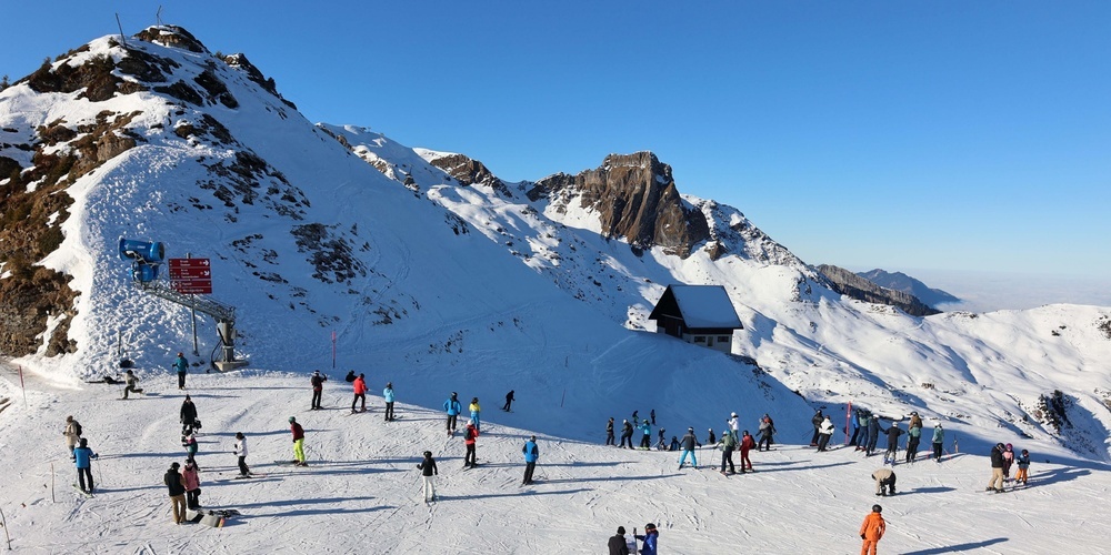 Die Flumserberg-Gäste geniessen die Sonne und die Pisten.