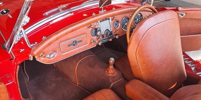 Die Autosattlerei Jaggi GmbH hat sich u.a. auf die Restauration von Oldtimern spezialisiert.