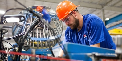 Vom Anstieg gegenüber Dezember 2024 sind Industrie und verarbeitendem Gewerbe weniger betroffen als andere Branchen. (Symbolbild)