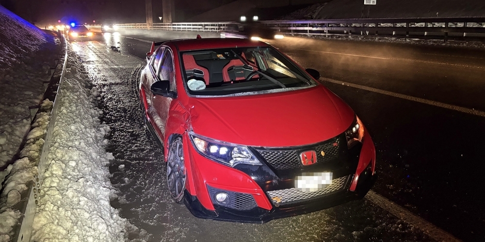 Neuhaus-Uznach-Schmerikon-Vier-Unf-lle-auf-der-Autobahn-A15