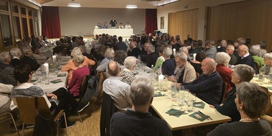 Vollbesetzter Saal an der Hauptversammlung der Donnerstags-Gesellschaft Oberuzwil.