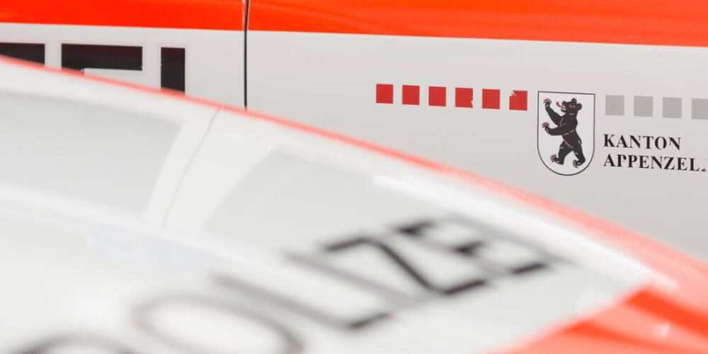 Vier Personen sind nach einer Polizeikontrolle in Oberegg angezeigt worden. (Archivbild)