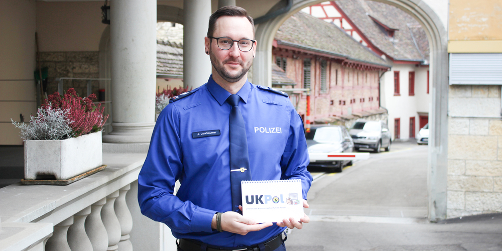 Andreas Lehrbaumer ist stolz auf seine Diplomarbeit «UKPol».