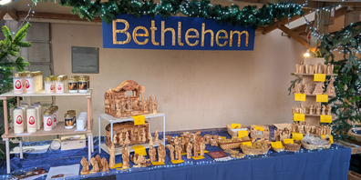 Der Verkauf der Olivenholzprodukte beim Münsterportal war ein voller Erfolg.