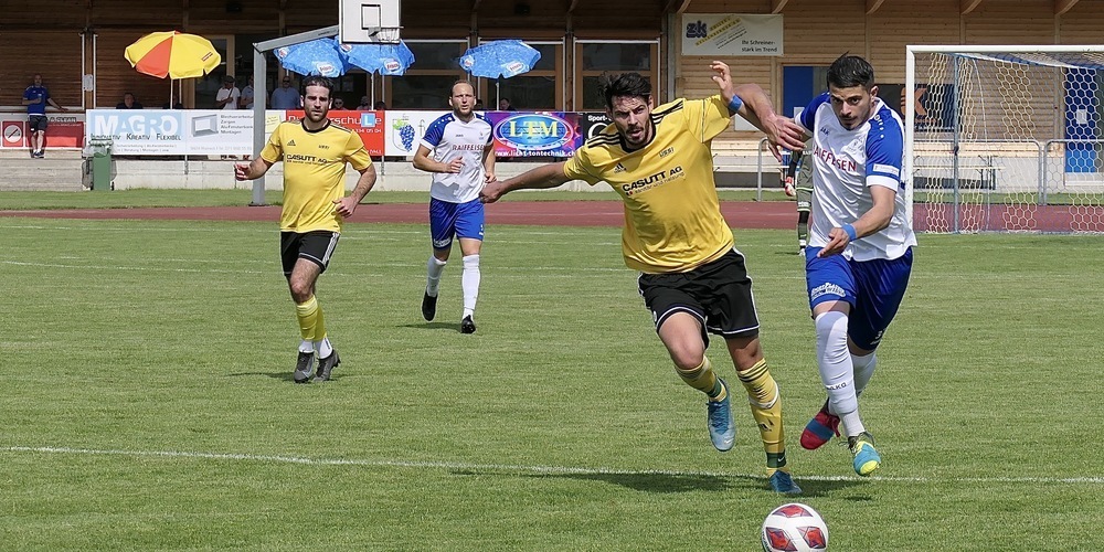 Bald gibt es auf der Rheinau wieder Aktivfussball. Auf dem Bild (rechts) das St.Margrether Eigengewächs Ahmet Cetinkaya, der mit 16 in der 2. Liga interregional debütierte und heute für Nachbar Au-Berneck kickt. 