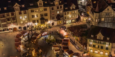 Blick auf den Teil des Sternenmarkts St.Gallen, der neu auf dem Gallusplatz stattgefunden hat