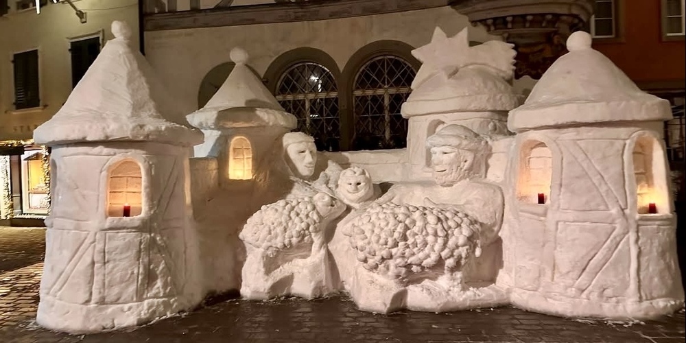 Heuer steht die Schneekrippe leicht versetzt neben dem Gallusplatz