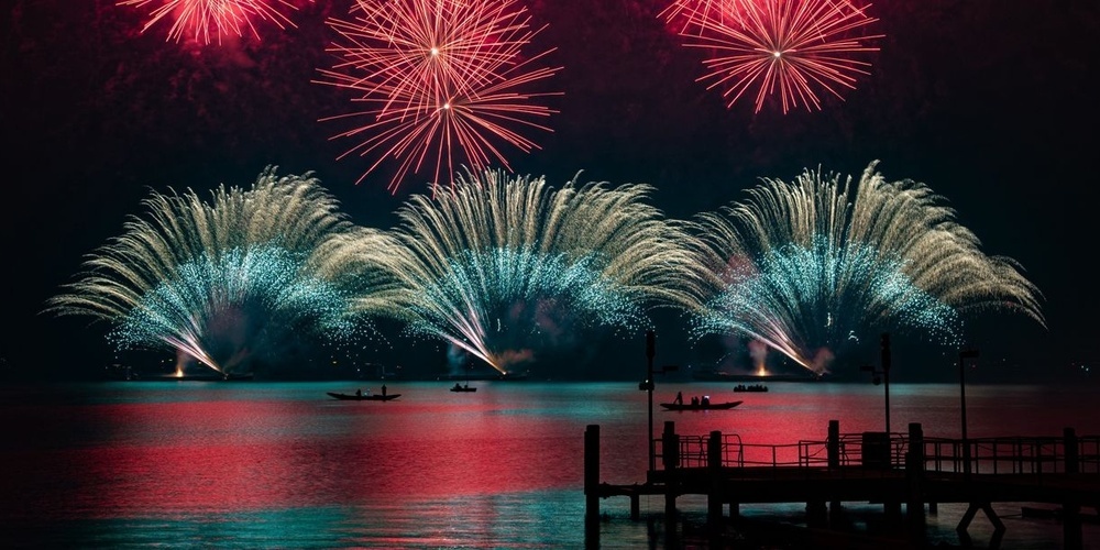 Wer den Silvesterzauber in Zürich erleben möchte, reist am besten mit den öffentlichen Verkehrsmitteln in die Stadt.