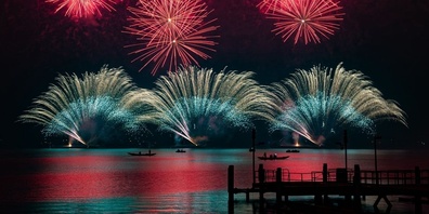 Wer den Silvesterzauber in Zürich erleben möchte, reist am besten mit den öffentlichen Verkehrsmitteln in die Stadt.