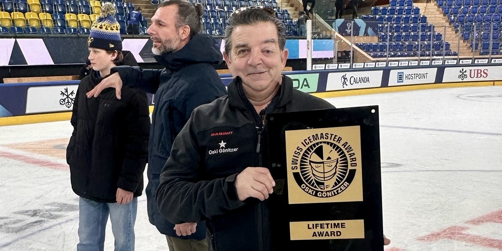 Besondere Ehre für Oski Gönitzer: der Swiss Icemaster Lifetime Award für die Eismeister-Legende im Lido.