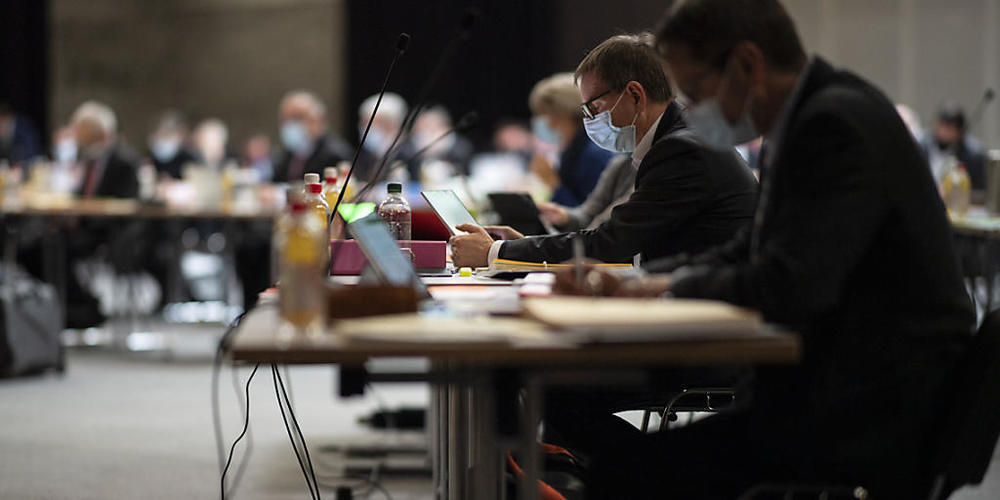 Der St.Galler Kantonsrat hat am Dienstagnachmittag zwei dringliche Motionen abgelehnt. 