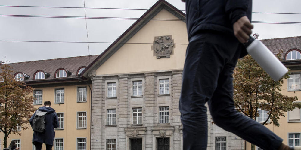 Das Bezirksgericht Zürich verurteilte kürzlich einen "Wucher-Handwerker". Die Staatsanwaltschaft ist einer ganzen Bande auf der Spur, die aus dem Ausland gesteuert wird. (Symbolbild)