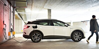 Neu werden im Kanton St.Gallen auch Elektrofahrzeuge besteuert