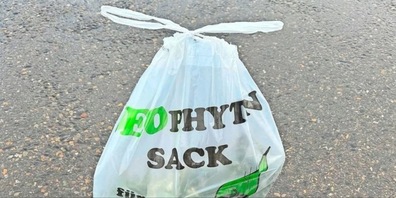 Die Säcke können kostenlos bezogen und der regulären Kehrichtabfuhr mitgegeben werden.