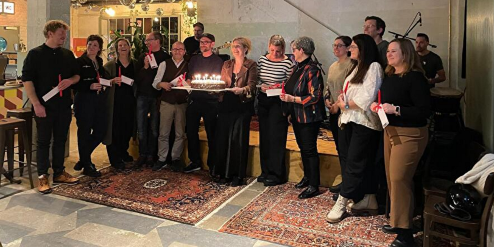 Höhepunkt der Feier war die Vergabe der zehn Geburtstags-KulturKerzen an regionale Kulturinstitutionen und -organisation im Zusammenhang mit ihren Projekten.