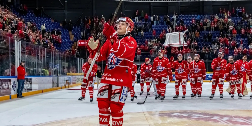 Nach einer Schulterverletzung, die eine Operation nötig machte, kann Lakers-Offensivverteidiger Lawrence Pilut ab sofort wieder mittun. (Archivbild)