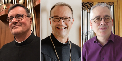 Werden für ihr kirchenmusikalisches Engagement am Festakt geehrt: (v.l.) Pater Theo Flury, Abt Urban Federer und Martin Hobi.