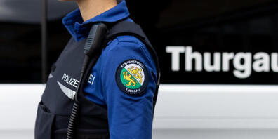 Die Kantonspolizei Thurgau hielt am Freitag in Märstetten einen stark alkoholisierten E-Scooter-Fahrer an. (Symbolbild)