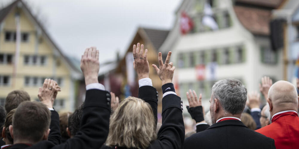 An der Landsgemeinde in Appenzell Innerrhoden vom 26. April 2026 wählen die Stimmberechtigten einen Ersatz für den aus der Regierung zurücktretenden Roland Dähler (parteilos).