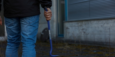 Am Wochenende wurde im Kanton St.Gallen in zwei Restaurants, ein Schulhaus, eine Wohnung und einen Garagenbetrieb eingebrochen. (Symbolbild)