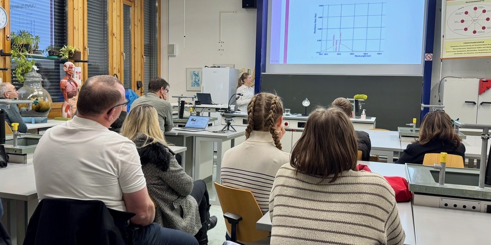 «Der Einfluss von UV-B Strahlung auf die Flavonoide zweier Pflanzen der Familie der Brassicaceae», Präsentation Olivia Gehler.