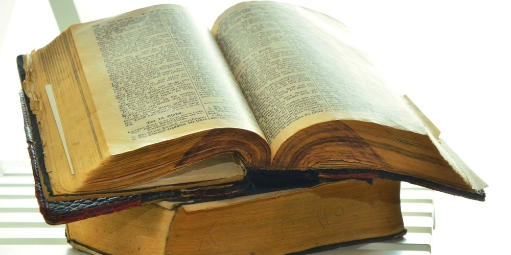 Der Bibliolog lädt dazu ein, Vertrautes und Unbekanntes in der Bibel zu entdecken. (Symbolbild)