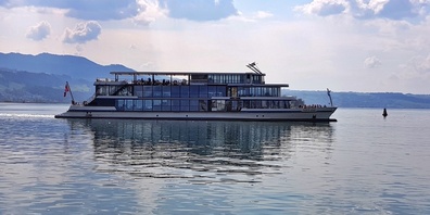 MS Panta Rhei der ZSG unterwegs auf dem Zürichsee.