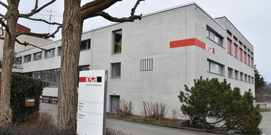Kantonsschule Ausserschwyz, Standort Nuolen: Ab nächstem Schuljahr sollen zwei Höfner den Märchler Standort besuchen. Ein Elternpaar wehrt sich jetzt dagegen.