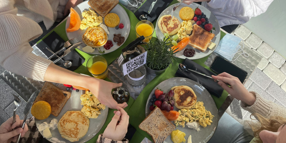 Auch ein gemeinsam eingenommenes «American breakfast» war Bestandteil der «English culture week»